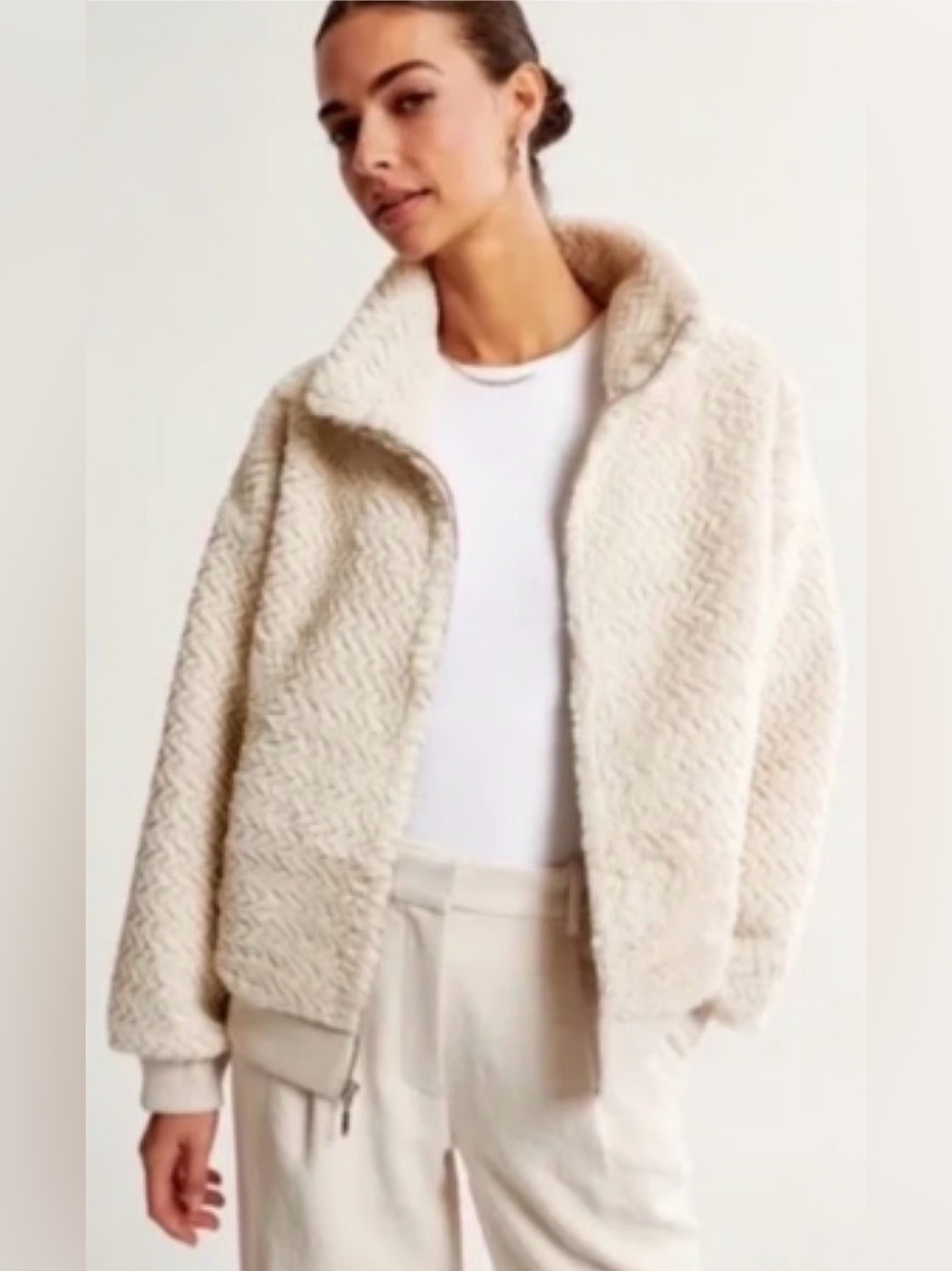 Abercrombie & Fitch Cream Sherpa Zip Jacket with pockets size XS